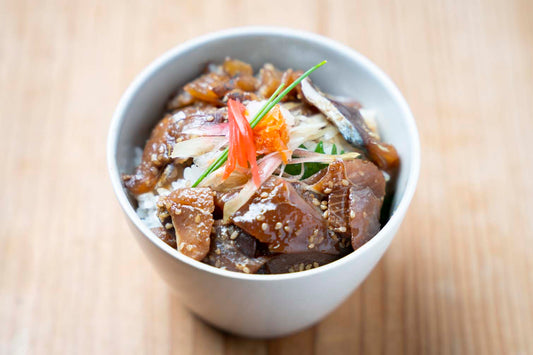 休日は海鮮丼でプチ贅沢♪手軽に食べられる海鮮丼の素